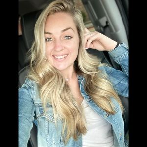Meet your Posher, Lacey